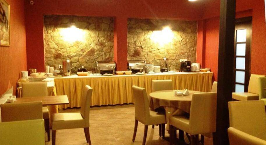 Edelweiss Hotel