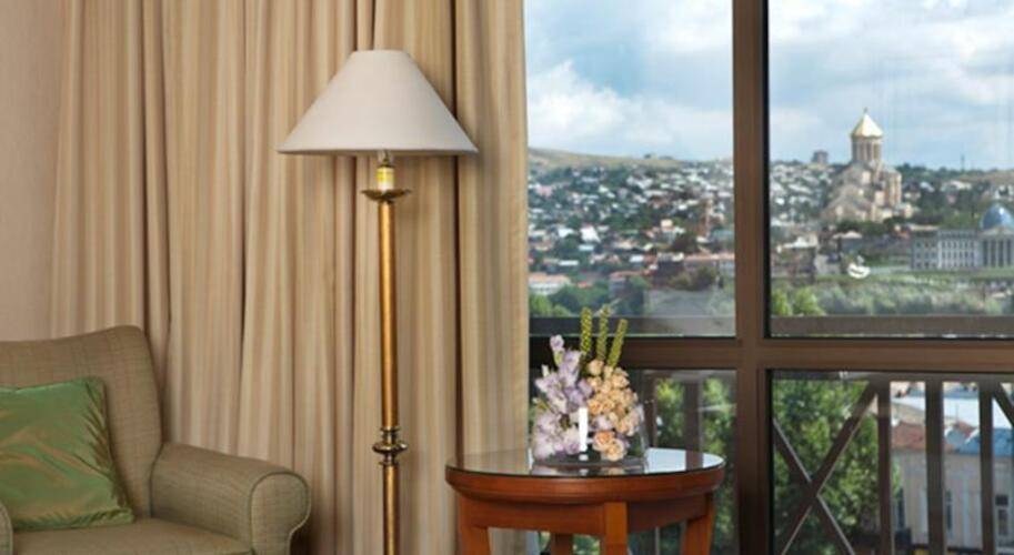 Courtyard By Marriott Hotel