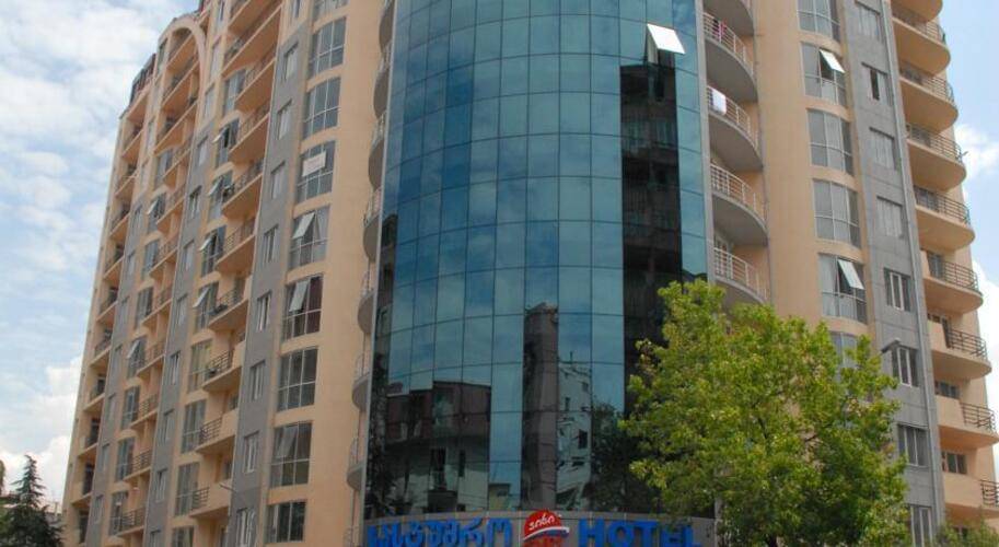 Aisi Hotel