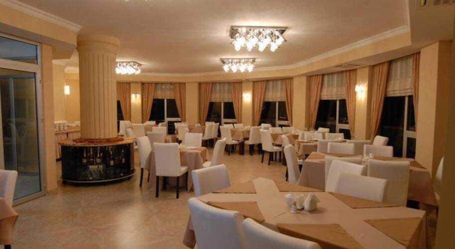 Aisi Hotel