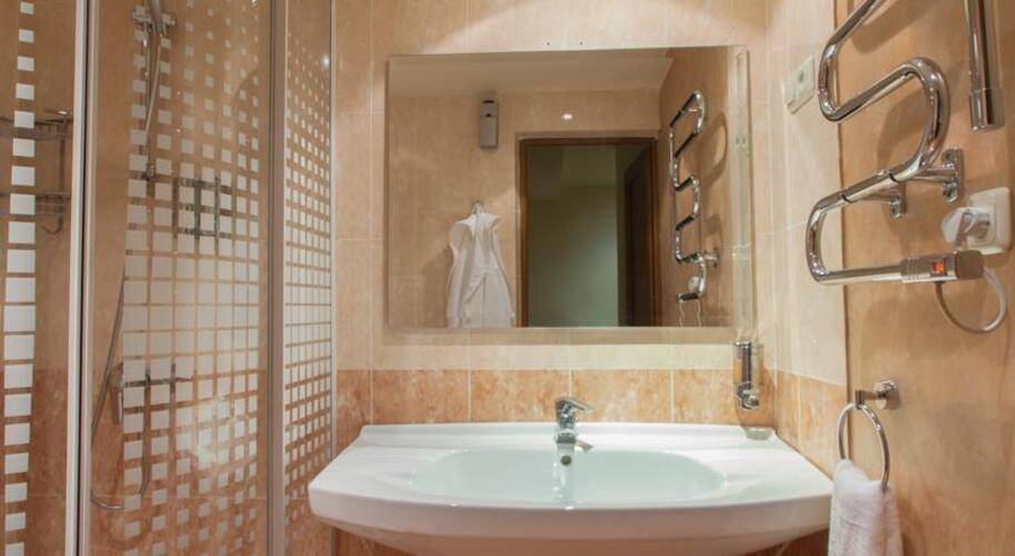 Best Western Bohemian Resort