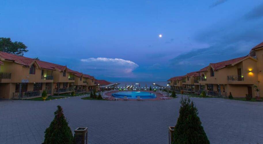 Best Western Bohemian Resort