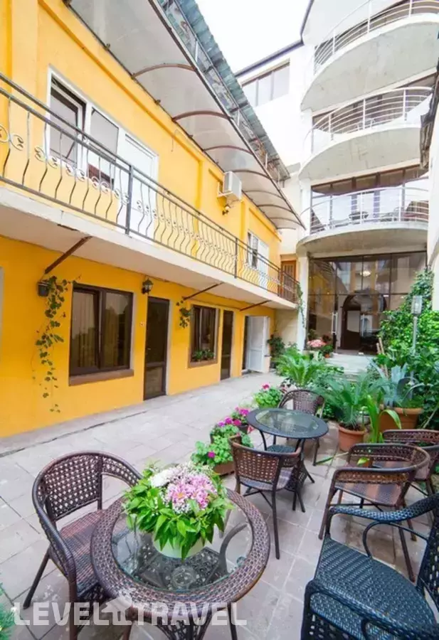 Отель Индисан