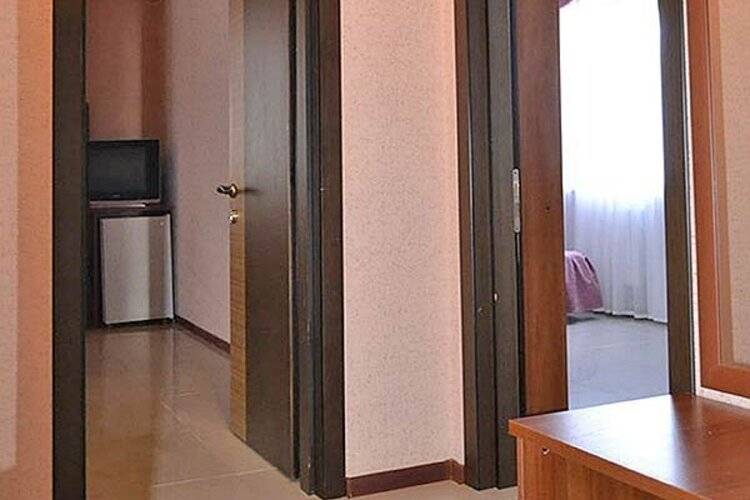 Отель Оливия