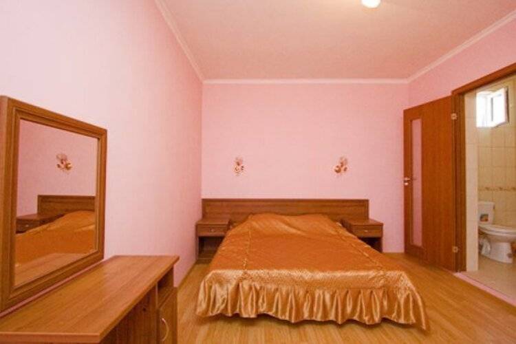 Отель Светлана