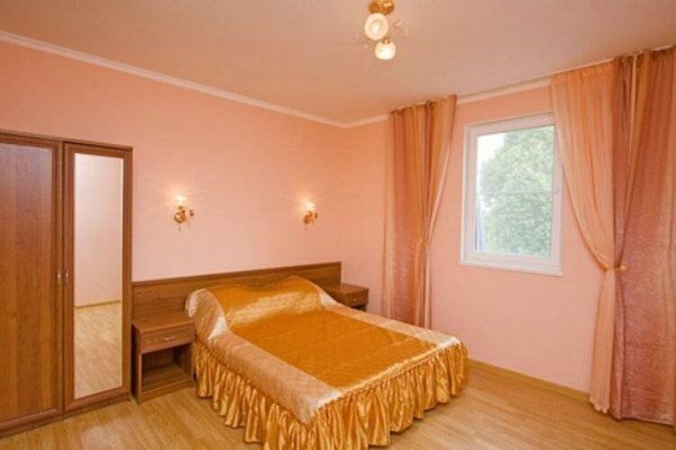 Отель Светлана