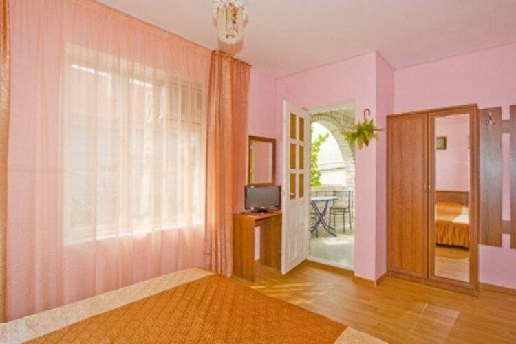 Отель Светлана