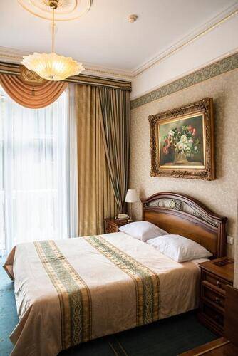 Grand Palace Hotel
