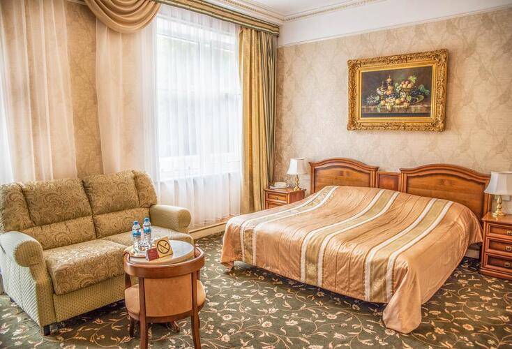 Grand Palace Hotel