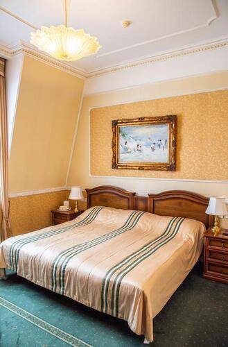 Grand Palace Hotel