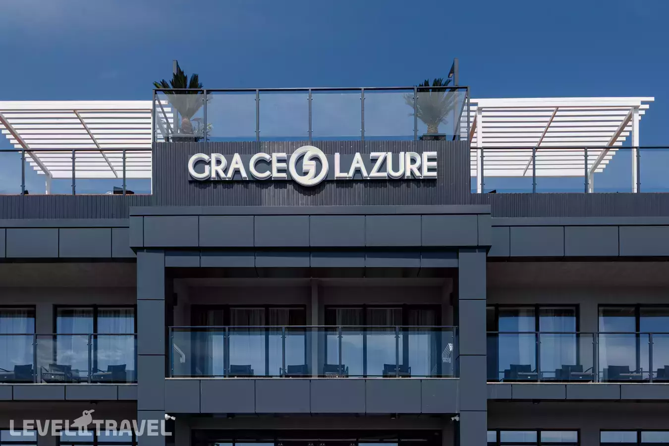 Grace Lazur (Грейс Лазурь)