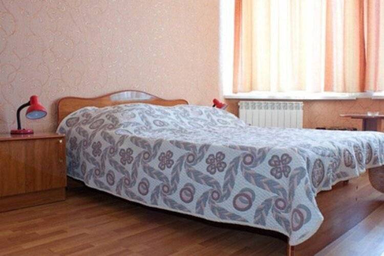 Отель Нева