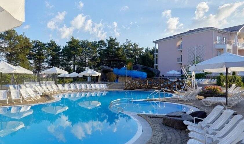 Alean Family Riviera (Алеан Фэмили Ривьера)