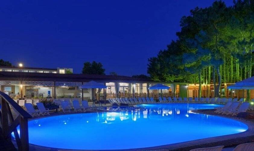 Alean Family Riviera (Алеан Фэмили Ривьера)