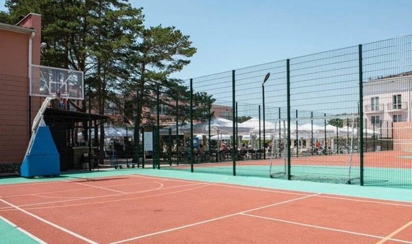 Alean Family Riviera (Алеан Фэмили Ривьера)