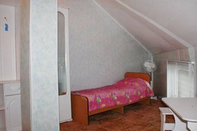 Нараяна (Бывш. Бегущая По Волнам)