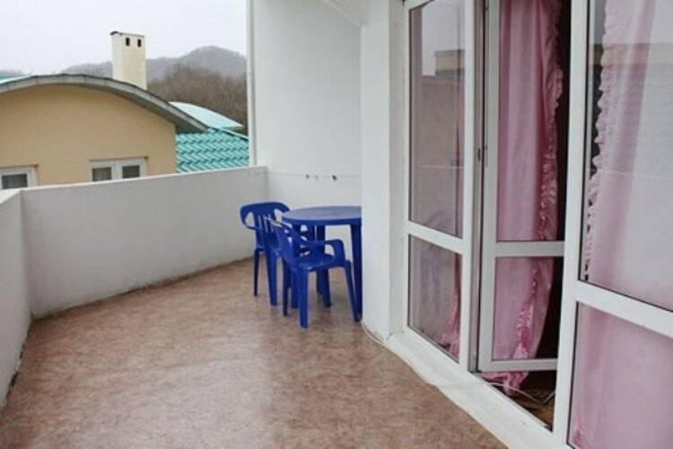 Нараяна (Бывш. Бегущая По Волнам)