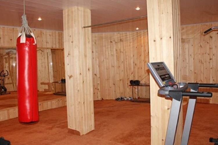 Нараяна (Бывш. Бегущая По Волнам)