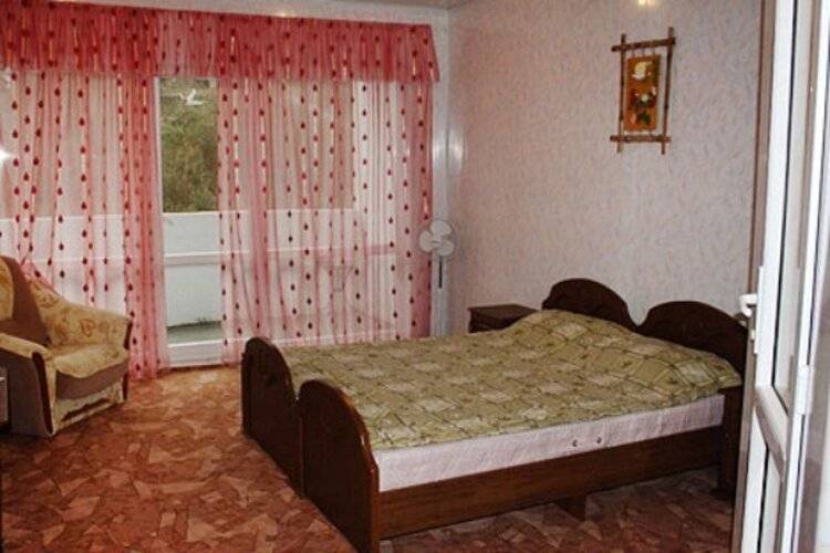 Нараяна (Бывш. Бегущая По Волнам)