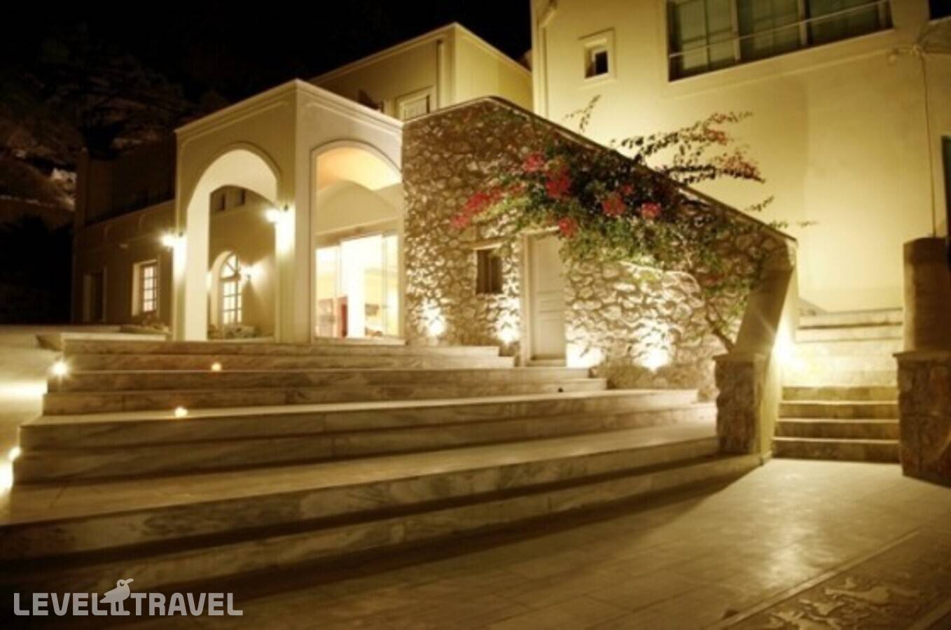 Antinea Suites & Spa