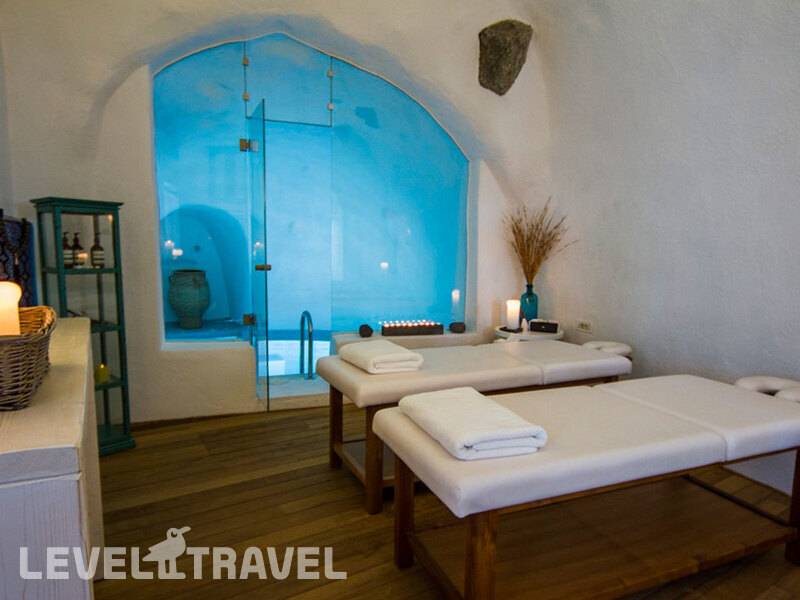 Фотография Iconic Santorini Hotel