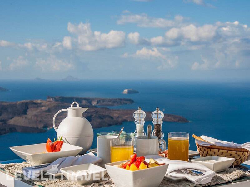 Фотография Iconic Santorini Hotel