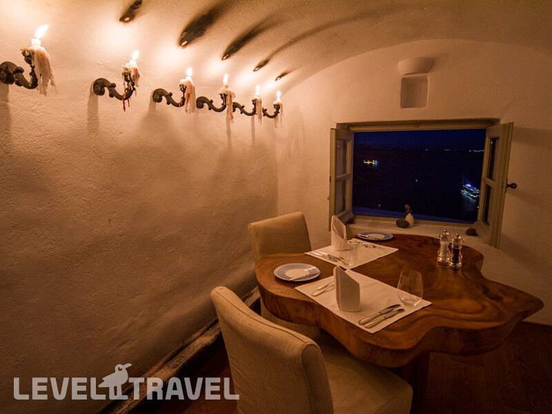 Фотография Iconic Santorini Hotel
