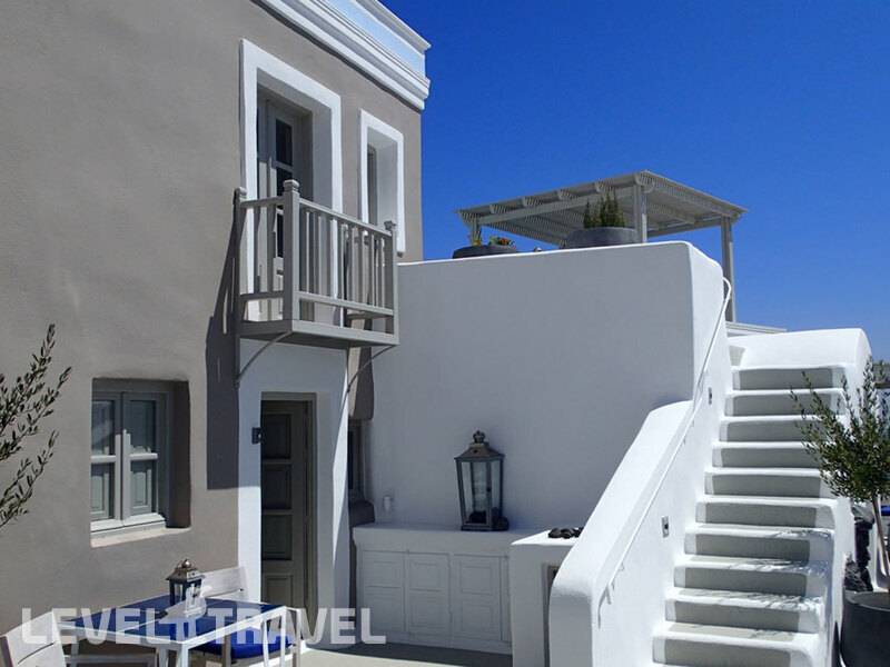 Фотография Iconic Santorini Hotel