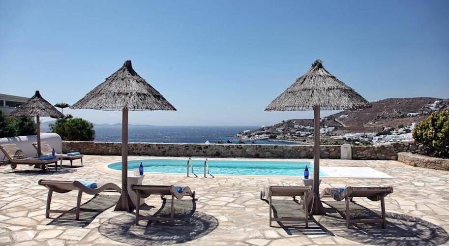 Saint John Hotel Villas & Spa