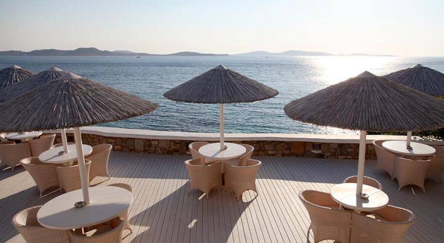 Saint John Hotel Villas & Spa