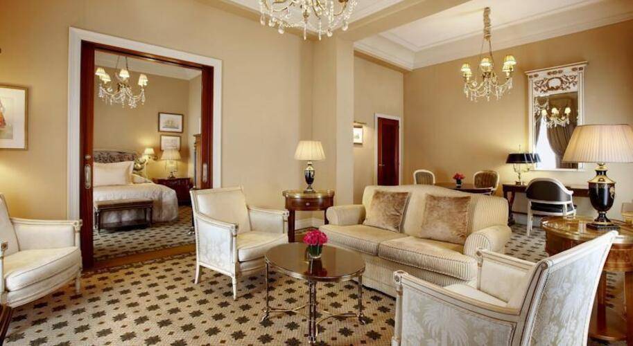 Grande Bretagne Hotel