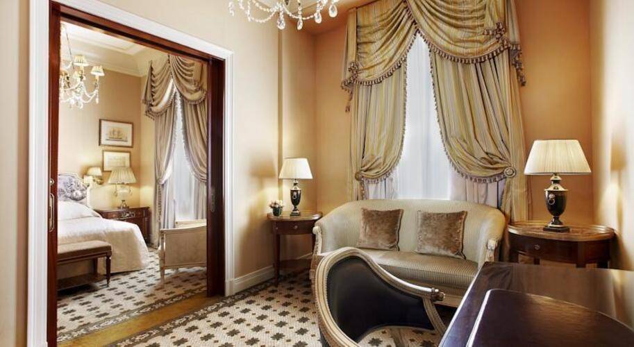 Grande Bretagne Hotel