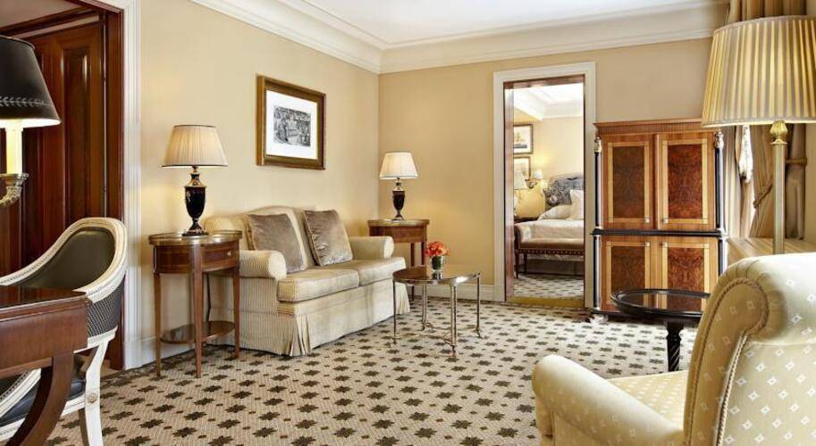 Grande Bretagne Hotel