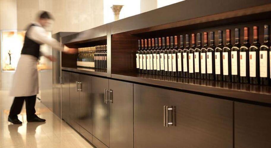 Athenaeum Intercontinental Hotel