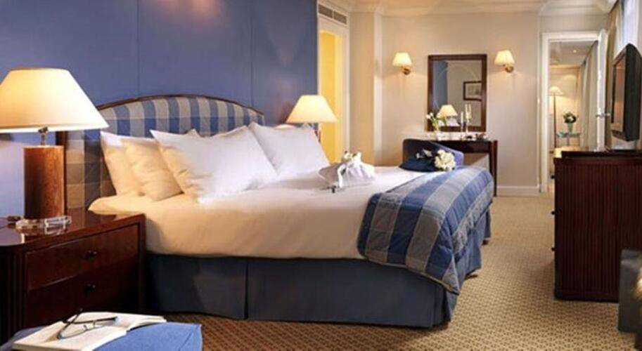 Athenaeum Intercontinental Hotel