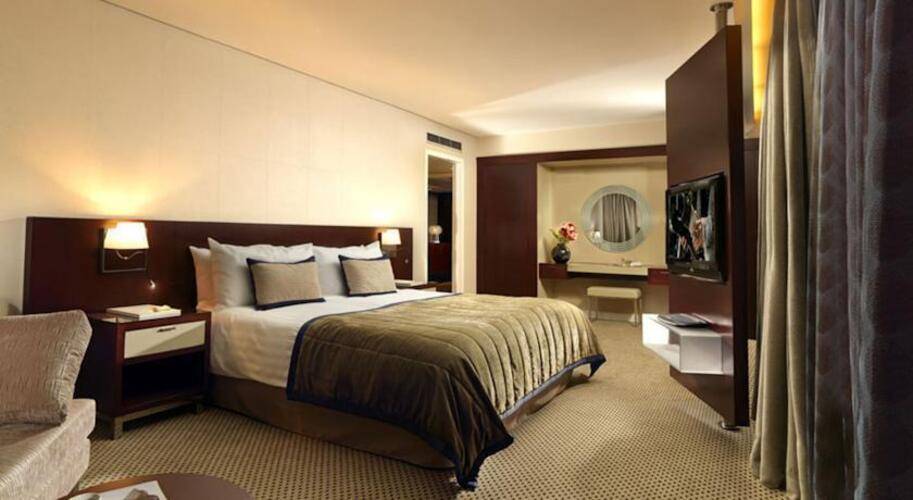 Athenaeum Intercontinental Hotel