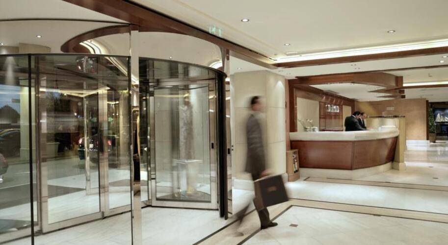 Athens Marriott Hotel (Ex Metropolitan)