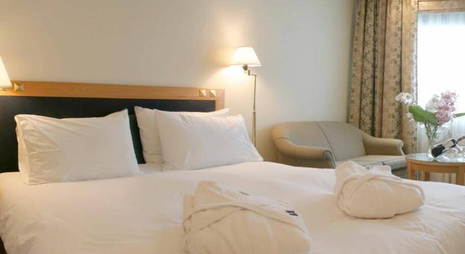 Athens Marriott Hotel (Ex Metropolitan)