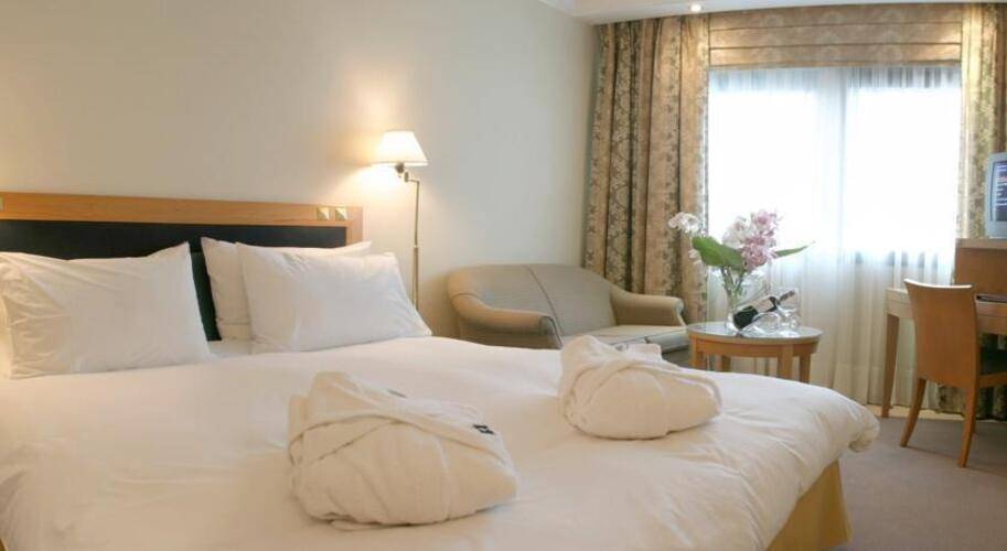 Athens Marriott Hotel (Ex Metropolitan)