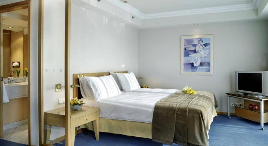 Athens Marriott Hotel (Ex Metropolitan)