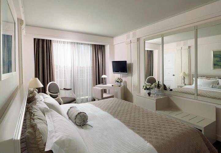 NJV Athens Plaza Hotel