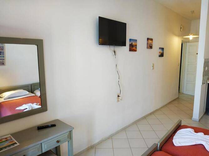 Renia Hotel Apartments