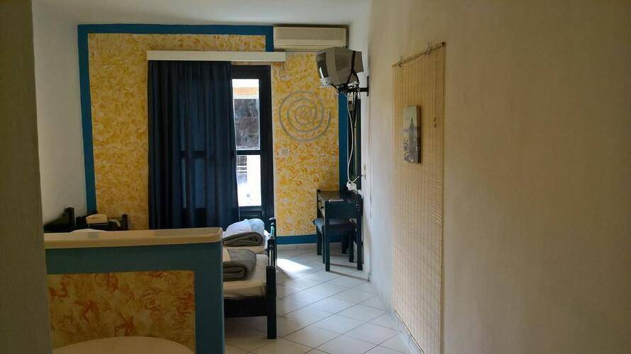 Renia Hotel Apartments