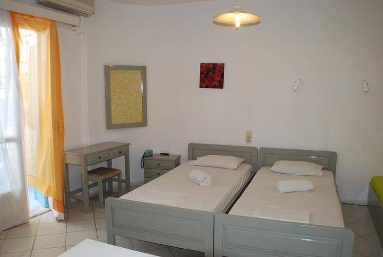 Renia Hotel Apartments