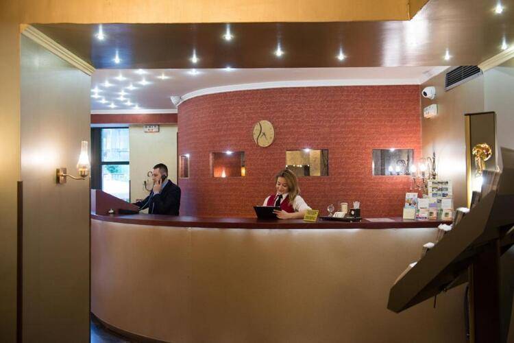 Delphi Art Hotel