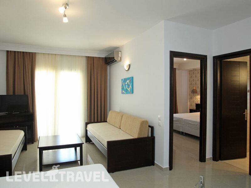 Фотография Naias Beach Hotel
