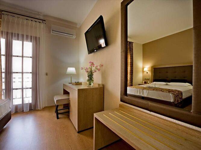 Akrathos Hotel