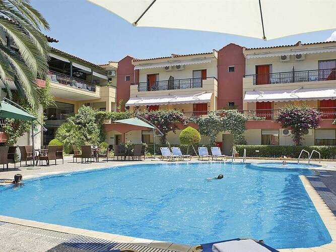 Pelli Hotel