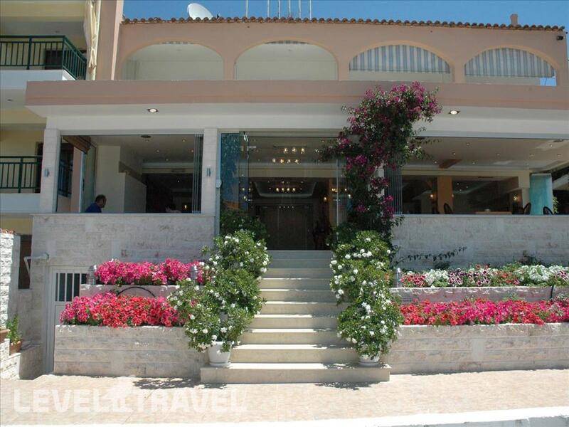 Фотография Loutra Beach Hotel