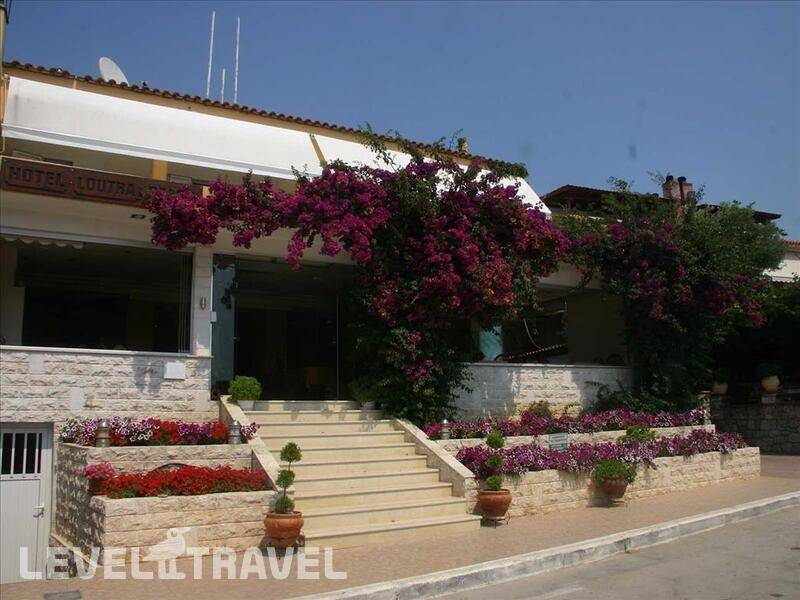 Фотография Loutra Beach Hotel